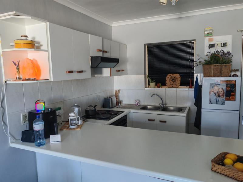 1 Bedroom Property for Sale in Northcliff Western Cape
